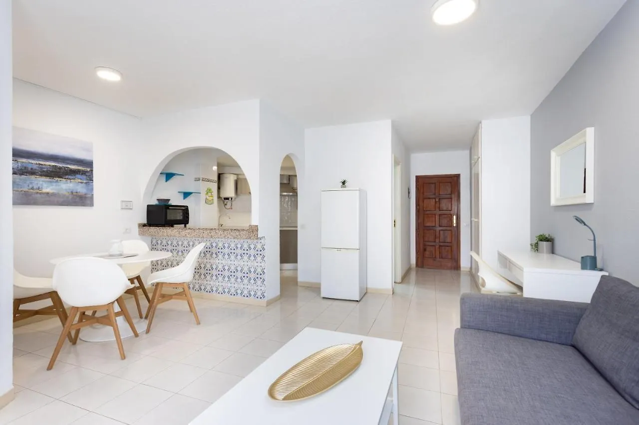 Bonito Apto Los Cristianos, Vistas Al Mar Y Playa Los Cristianos  Apartment